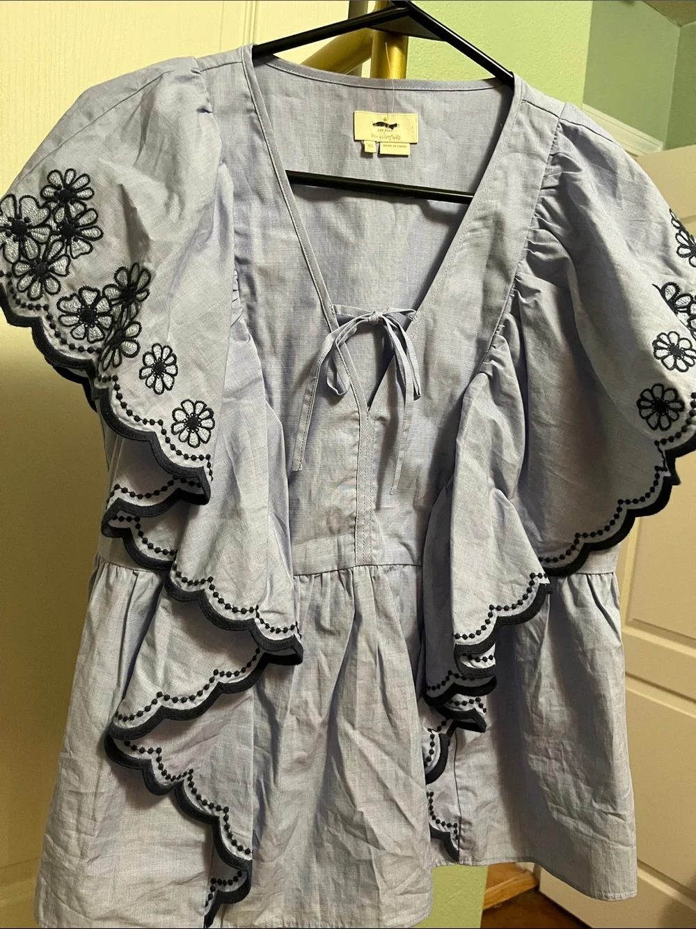 NWT Kate Spade Scalloped Embroidered Ruffle Blouse Sz XS